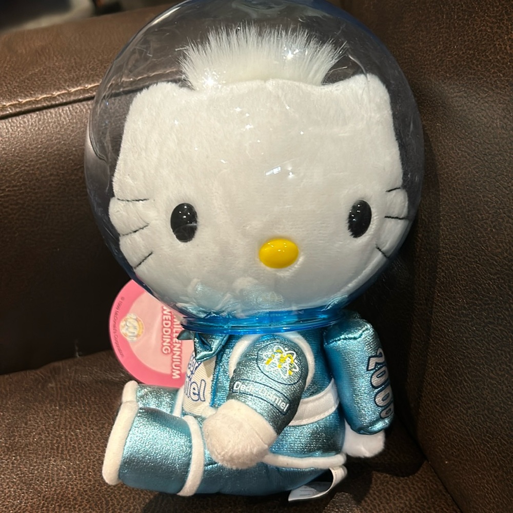 Hello Kitty McDonald’s 1999 Millennium Weeding Dear Daniel Astronaut/ Sanrio 7”